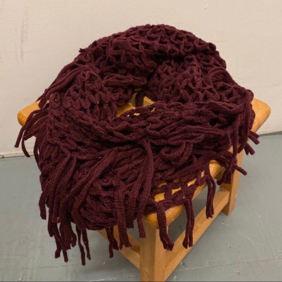 Bp scarf - Picture 1 of 3